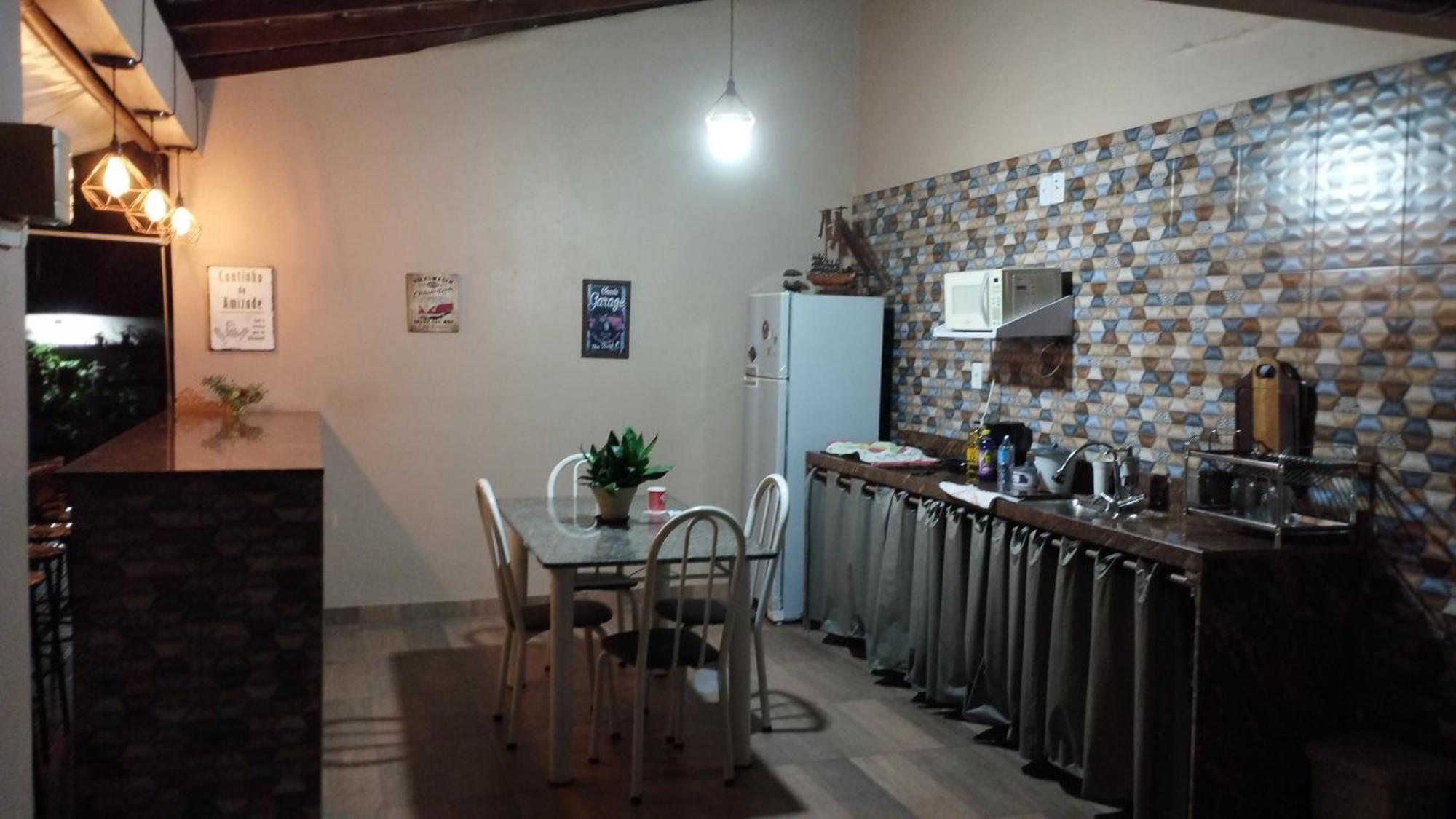 Casa C/ Piscina E Area Gourmet, 5 Min Da Praia. Holiday home Guarapari